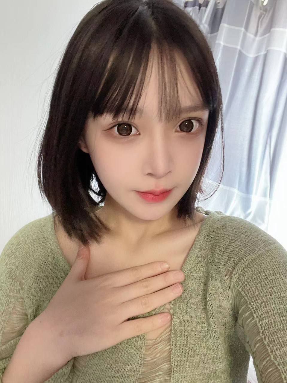 郑州短发美少女